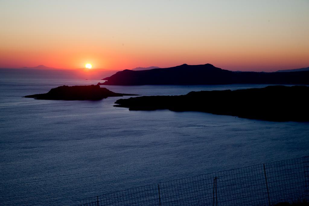 Santa Rinoula Suites Sea Sunset Views Adults Only Megalochori  Exteriér fotografie